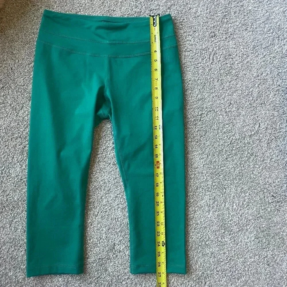 NWT The North Face Womens Hatha Capri Leggings Green Active Wear - Picture 12 of 12